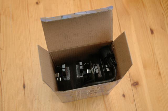 front_pads_box_open.jpg